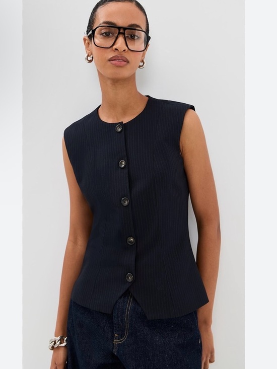 Baum Und Pferdgarten Tops - Baum und pferdgarten Sleeveless Navy Pinstripe Button-Front vest Top size US 10